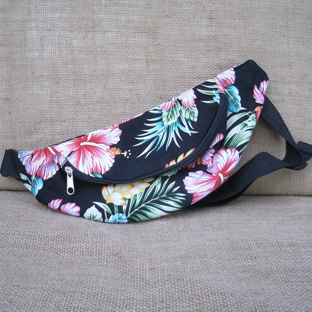 Womens Tropical Hibiscus Print Fanny Pack